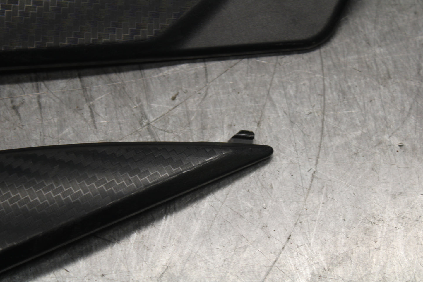 13 SUZUKI GSXR750 RIGHT LEFT GAS FUEL TANK PANELS COVERS TRIM SET COWLS BB110