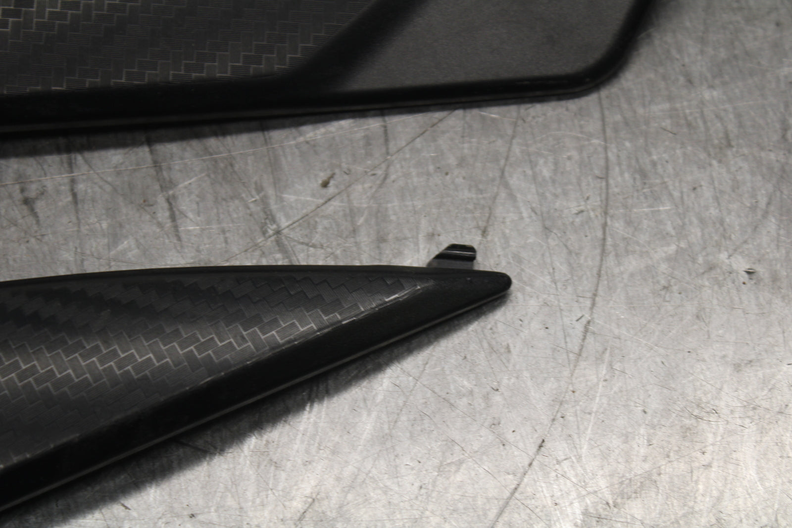 13 SUZUKI GSXR750 RIGHT LEFT GAS FUEL TANK PANELS COVERS TRIM SET COWLS BB110
