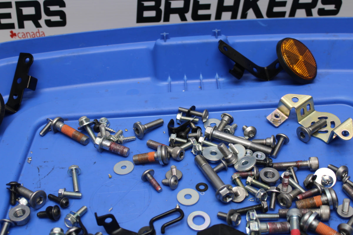 23-24 KAWASAKI NINJA ZX14R MOUNTING BOLTS HARDWARE SCREWS BB153