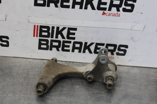 98-05 HONDA SUPER HAWK 1000 VTR1000F REAR DOGBONE SHOCK LINKAGE LINK BB924