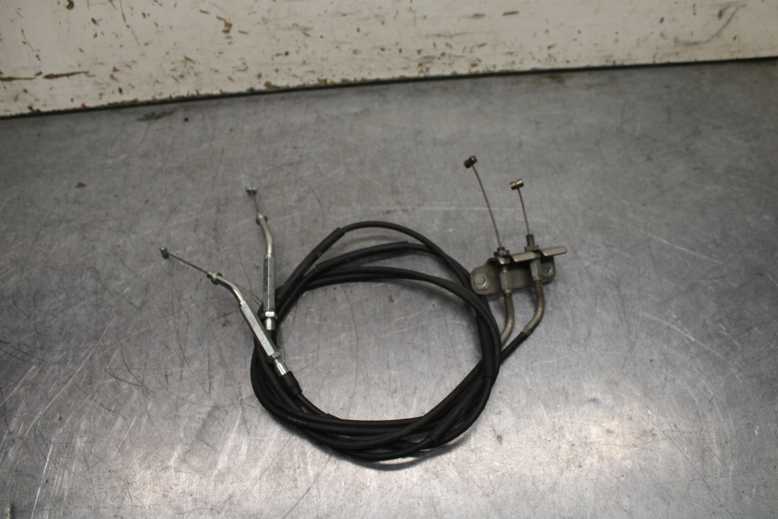 06-07 SUZUKI GSXR750 THROTTLE CABLES LINES  BB110