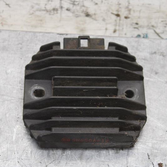 2000 Yamaha YZF R6 RECTIFIER VOLTAGE REGULATOR 4JH-81960-01-00 BB558