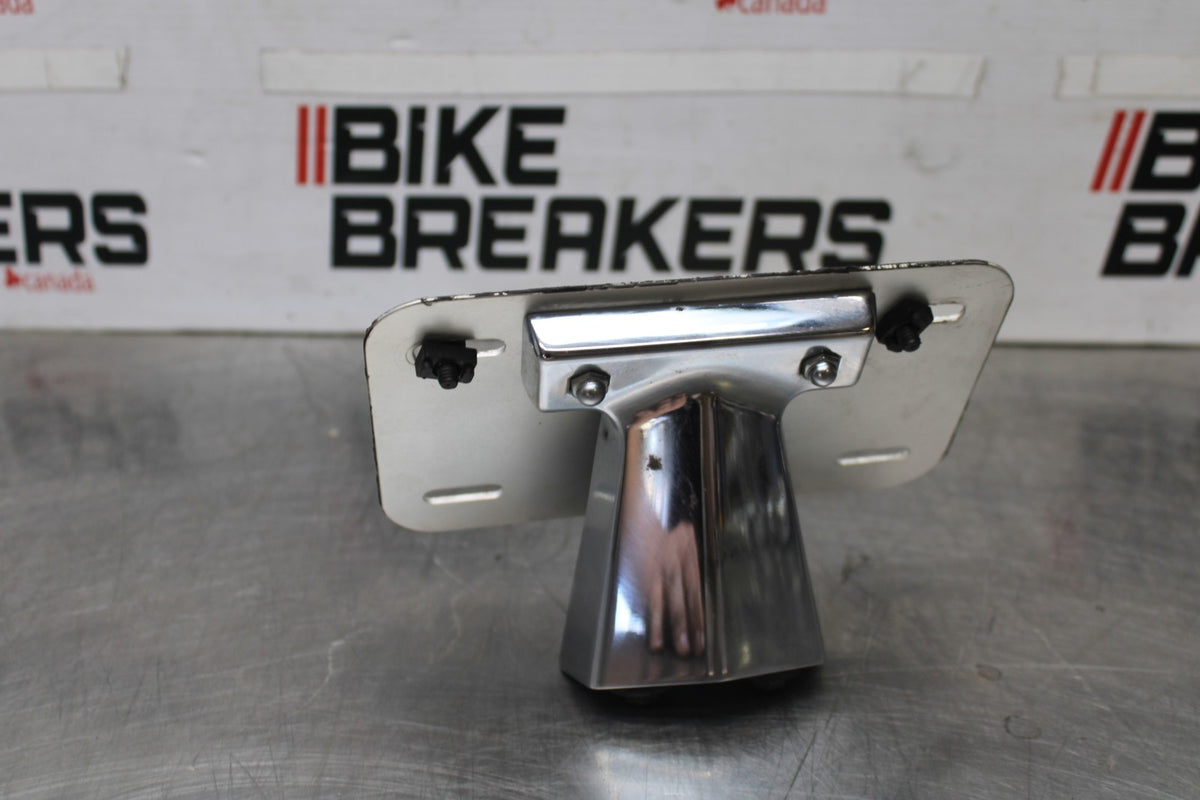 05-09 SUZUKI BOULEVARD C90 LICENSE PLATE BRACKET MOUNT BB918