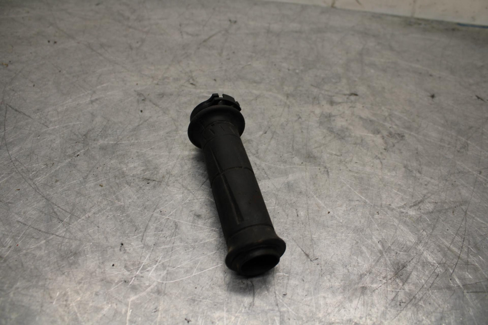 11-15 KAWASAKI ZX1000R THROTTLE CABLE LINE HOUSING GUIDE BB445