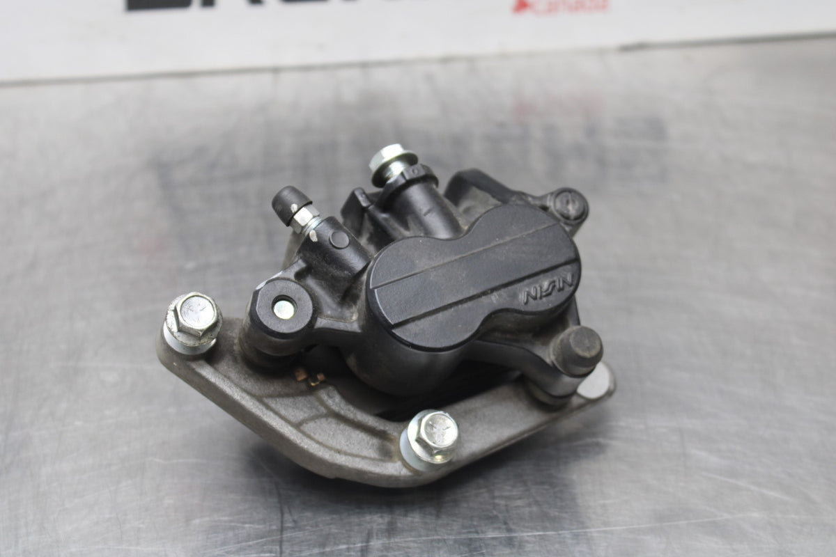 15 SUZUKI GW250F LEFT FRONT BRAKE CALIPER BB789