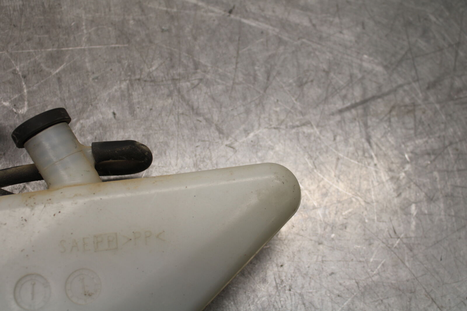 08-10 SUZUKI GSXR 600 COOLANT WATER TANK RESERVOIR BOTTLE  BB721