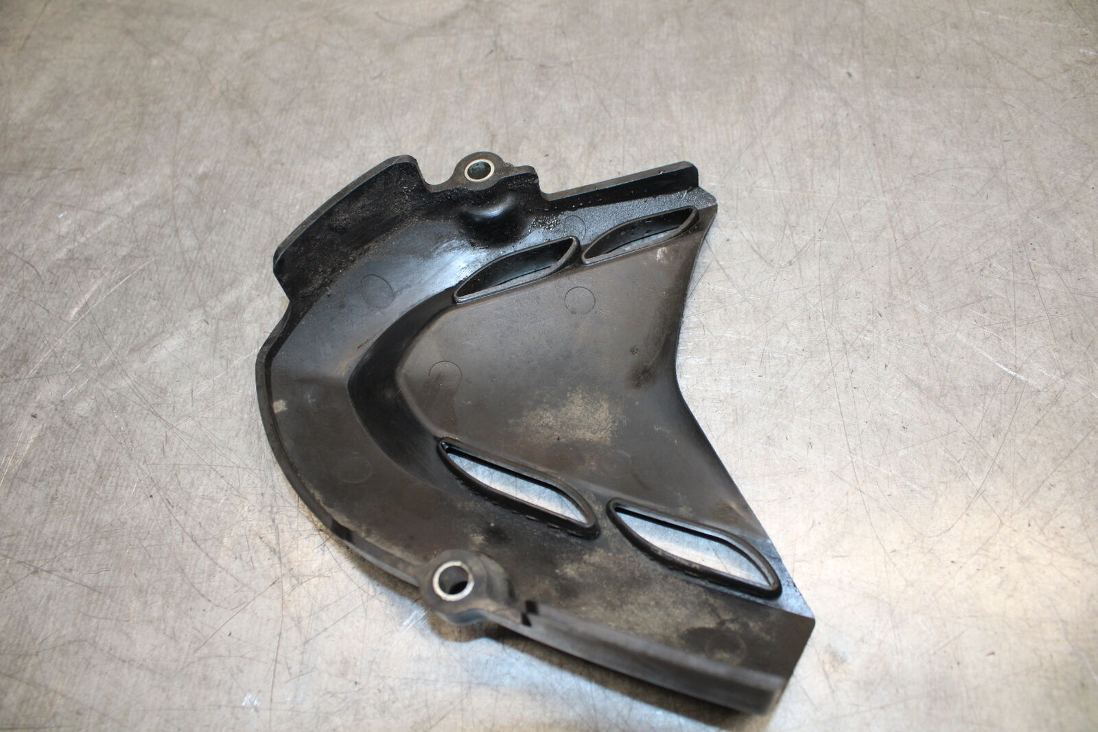 09-24 YAMAHA RAPTOR 700R ENGINE SPROCKET CHAIN COVER BB654