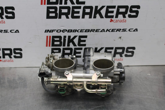 18 YAMAHA SUPER TENERE MAIN FUEL INJECTORS / THROTTLE BODIES BB832