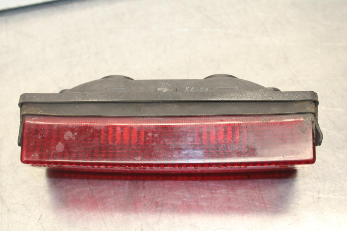 84-86 KAWASAKI GPZ900 REAR TAIL TAILLIGHT BACK BRAKE LIGHT BB84