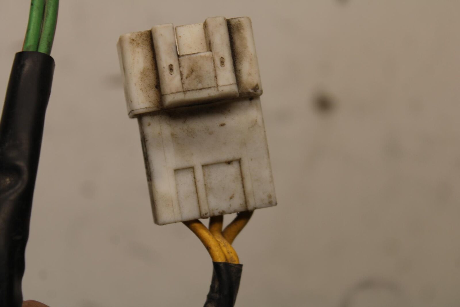 03-04 HONDA CBR600RR RECTIFIER VOLTAGE REGULATOR 31600-MEE-003 BB637