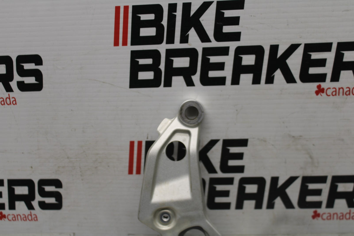 19 BMW F750GS RIGHT REARSET REAR SET DRIVER FOOT PEG REST STOP BB938