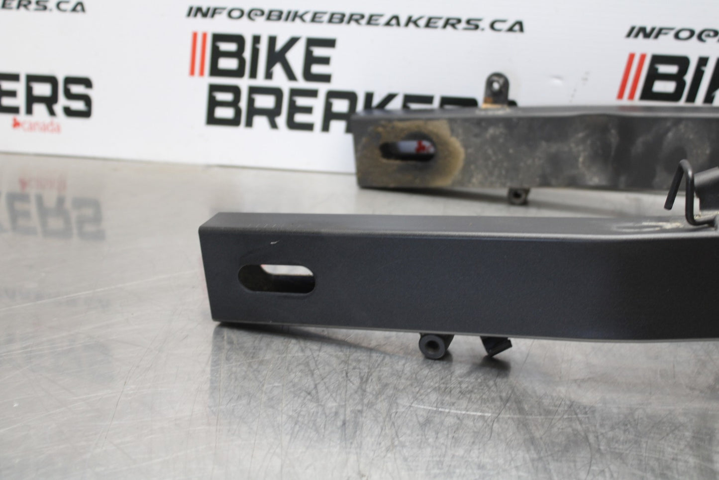 18-23 KAWASAKI NINJA 400 EX400 ABS REAR SWINGARM BACK SUSPENSION SWING ARM BB177