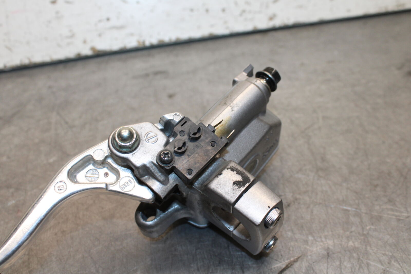 10-13 HONDA SHADOW RS 750 VT750RS FRONT BRAKE MASTER CYLINDER BB718