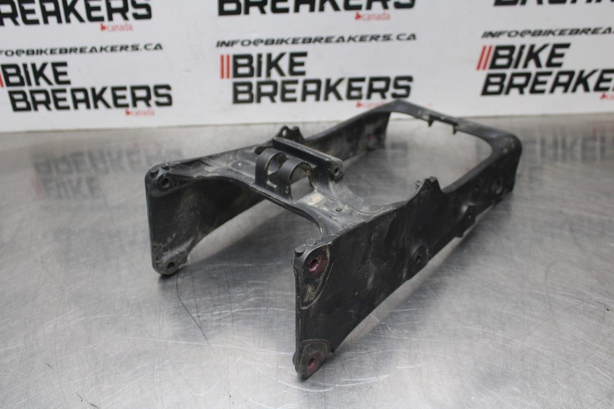 24-25 KAWASAKI NINJA ZX6R FRONT SUBFRAME SUB FRAME BB785