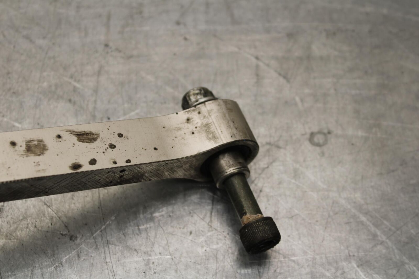 2007 Yamaha YZF R1 REAR DOGBONE SHOCK LINKAGE LINK BB575