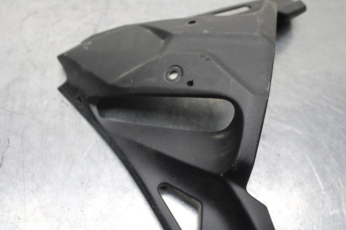17-20 KAWASAKI NINJA 650 EX650 ABS FRONT CENTER COWL FAIRING BB88