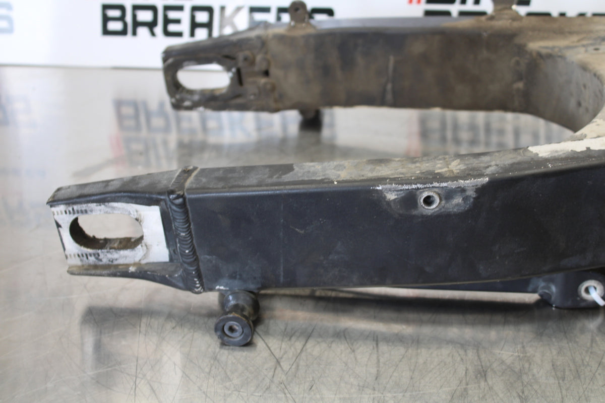 01-03 SUZUKI GSXR600 REAR SWINGARM BACK SUSPENSION SWING ARM BB145