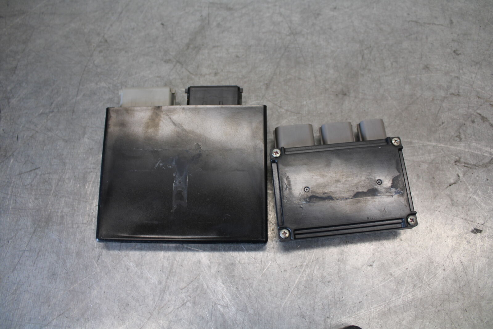 18-23 KAWASAKI NINJA 400 ECU COMPUTER CONTROLLER UNIT BLACK BOX ECM CDI  BB679