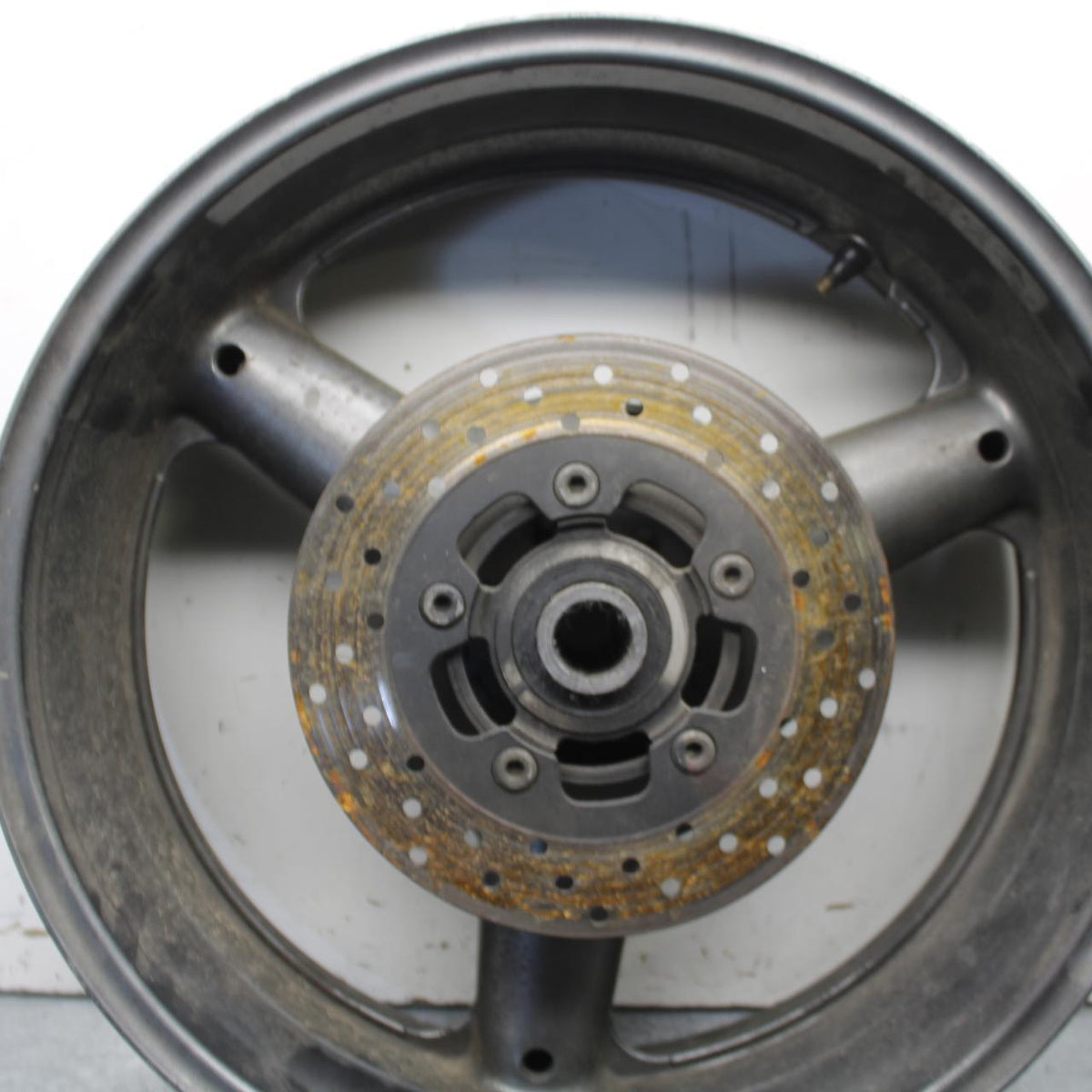 97 SUZUKI GSXR750 REAR WHEEL AND ROTOR BACK BRAKE DISC BB636