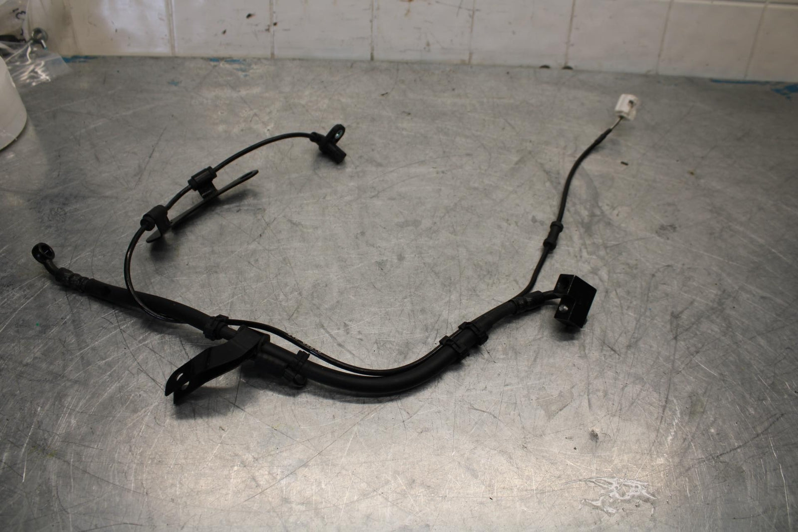 17-18 YAMAHA YZF R3 FRONT ABS BRAKE SENSOR W BRAKE LINE  BB438