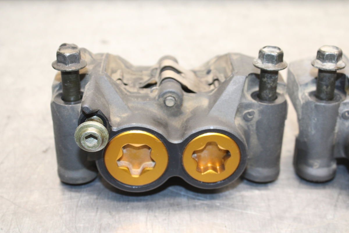 06-07 YAMAHA YZF R6 RIGHT LEFT FRONT BRAKE CALIPER SET PAIR CALIPERS BB742