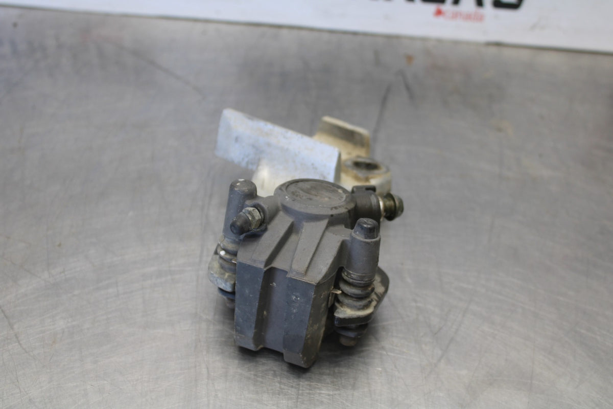 06 KAWASAKI KLR650 REAR BACK BRAKE CALIPER W MOUNT BRACKET BB919
