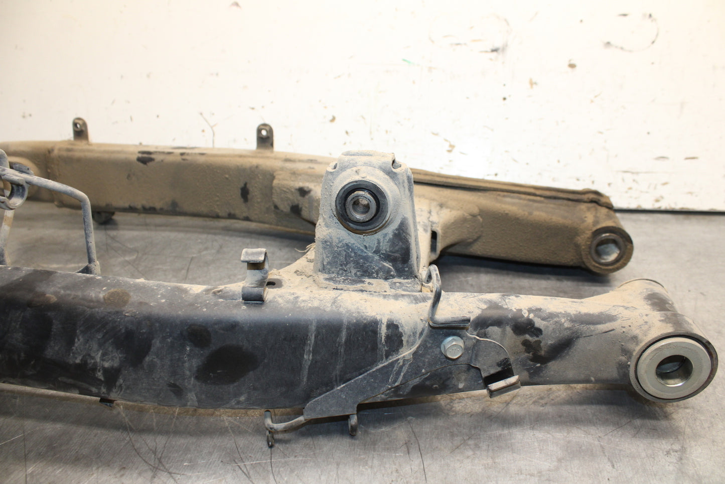 16-17 KAWASAKI VULCAN S 650 EN650 ABS REAR SWINGARM SUSPENSION ARM BB731