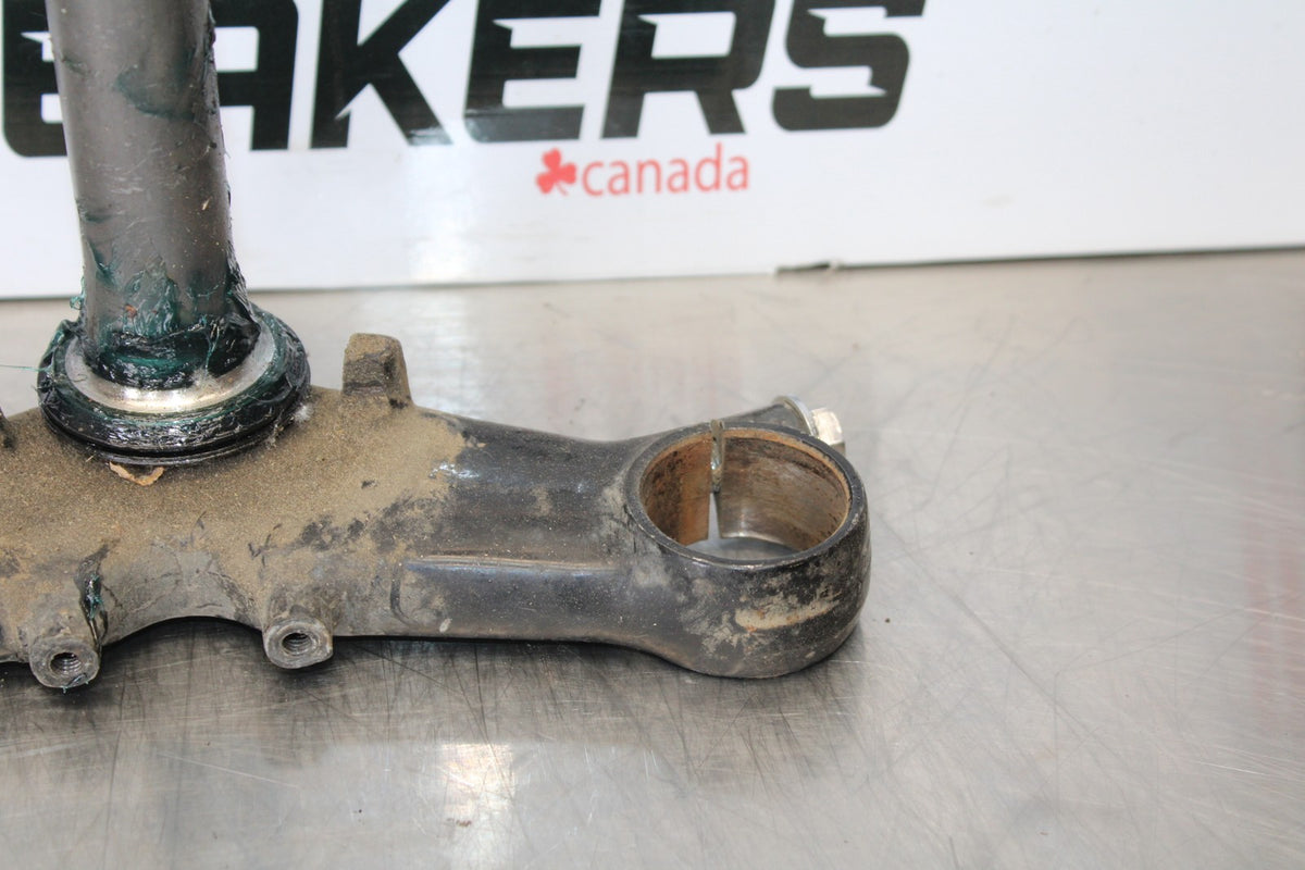 76-77 HONDA GOLDWING 1000 FRONT FORKS CLAMP LOWER TRIPLE TREE STEM BB171