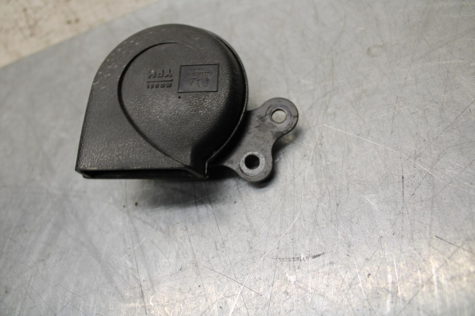 2005 Yamaha Road Star XV1700AM Midnight HORN SIGNAL 4WM-83371-00-00 BB571