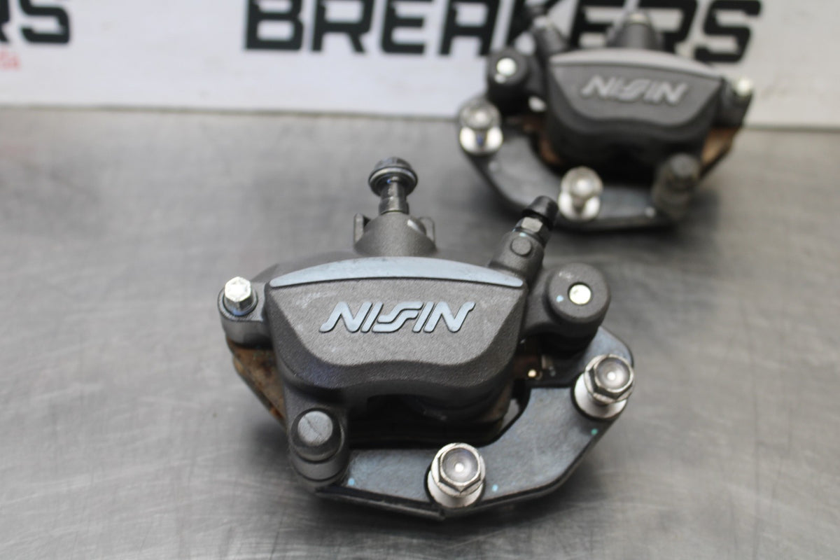 23 KAWASAKI NINJA 650 EX650 RIGHT LEFT FRONT BRAKE CALIPER SET PAIR BB920