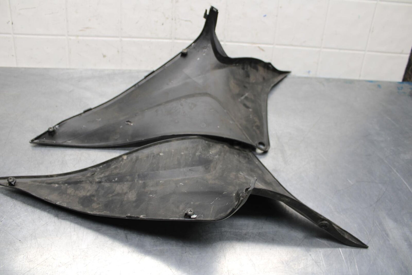 2007 Honda CBR600RR RIGHT LEFT FRONT SIDE SEAT PANELS TRIMS COWLS BB596