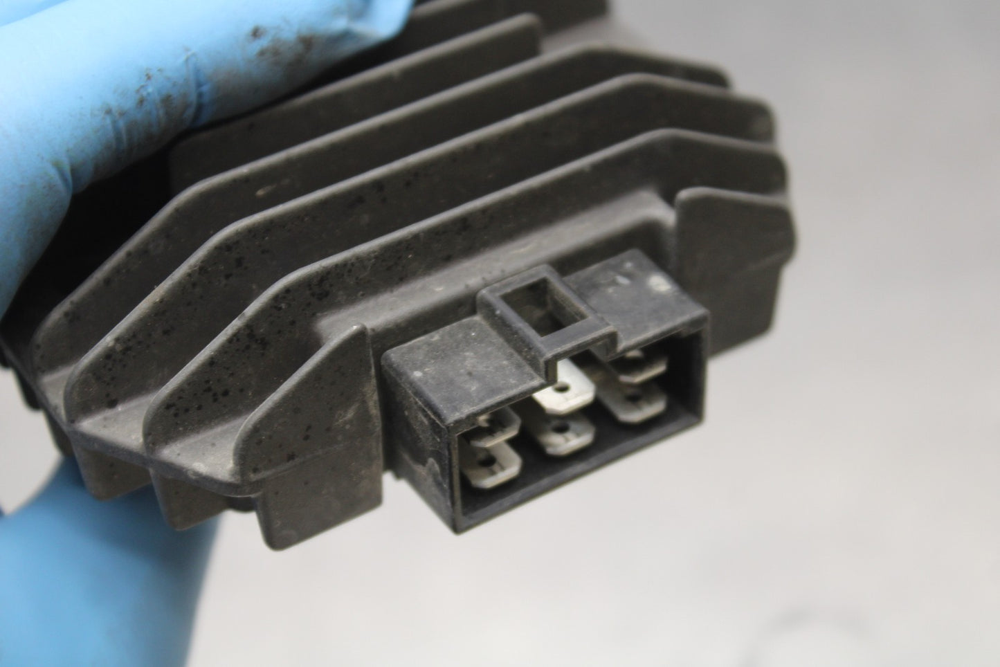 08-18 KAWASAKI KLR650 RECTIFIER VOLTAGE REGULATOR BB183