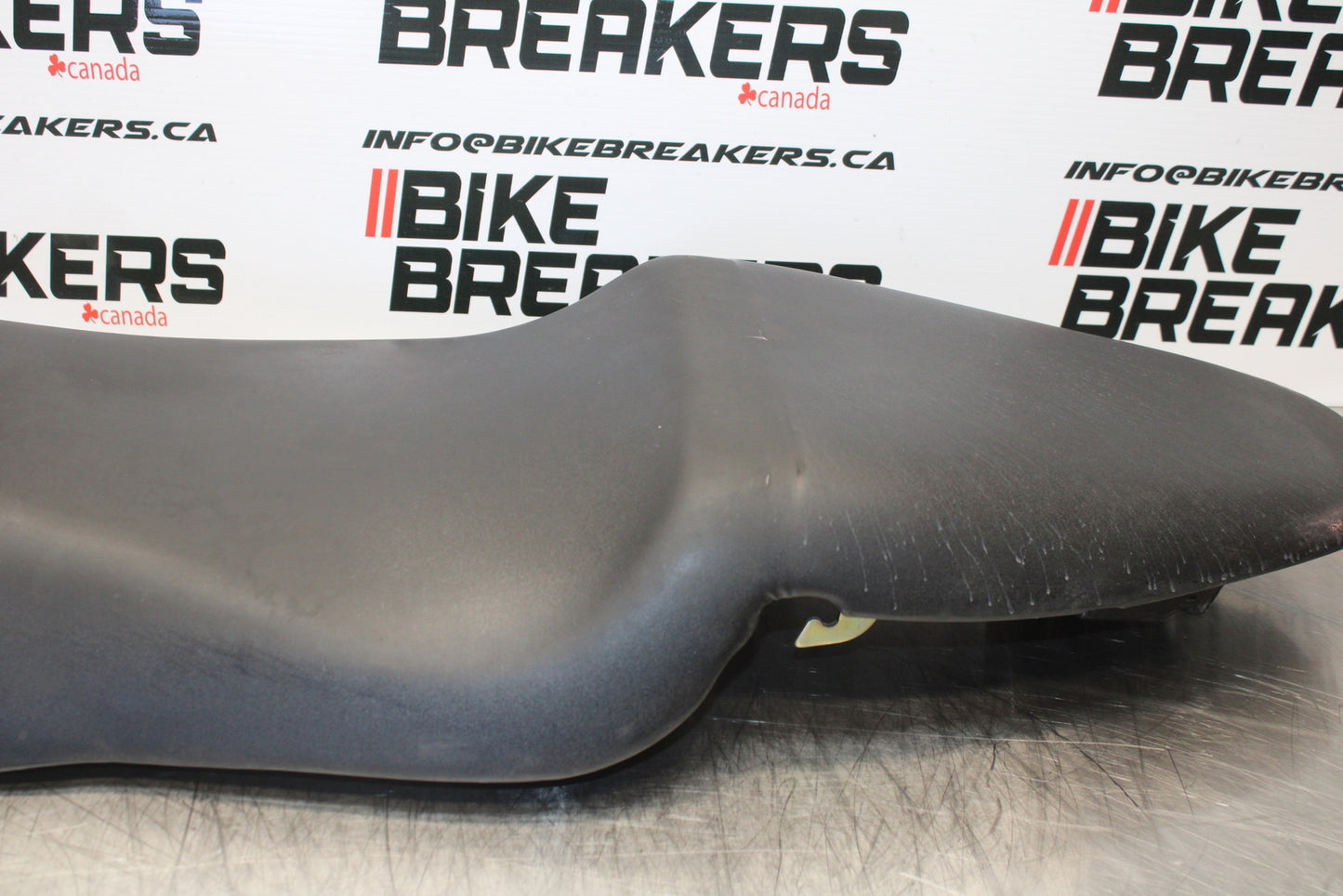 98-05 HONDA SUPER HAWK 1000 VTR1000F FRONT REAR SEAT SADDLE BB152