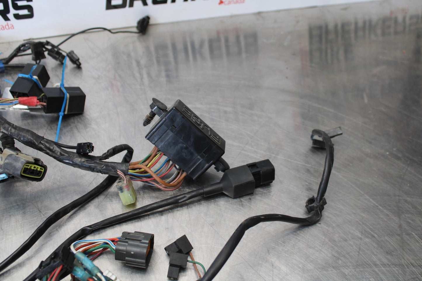 05 TRIUMPH ROCKET III MAIN ENGINE WIRING HARNESS MOTOR WIRE LOOM BB186