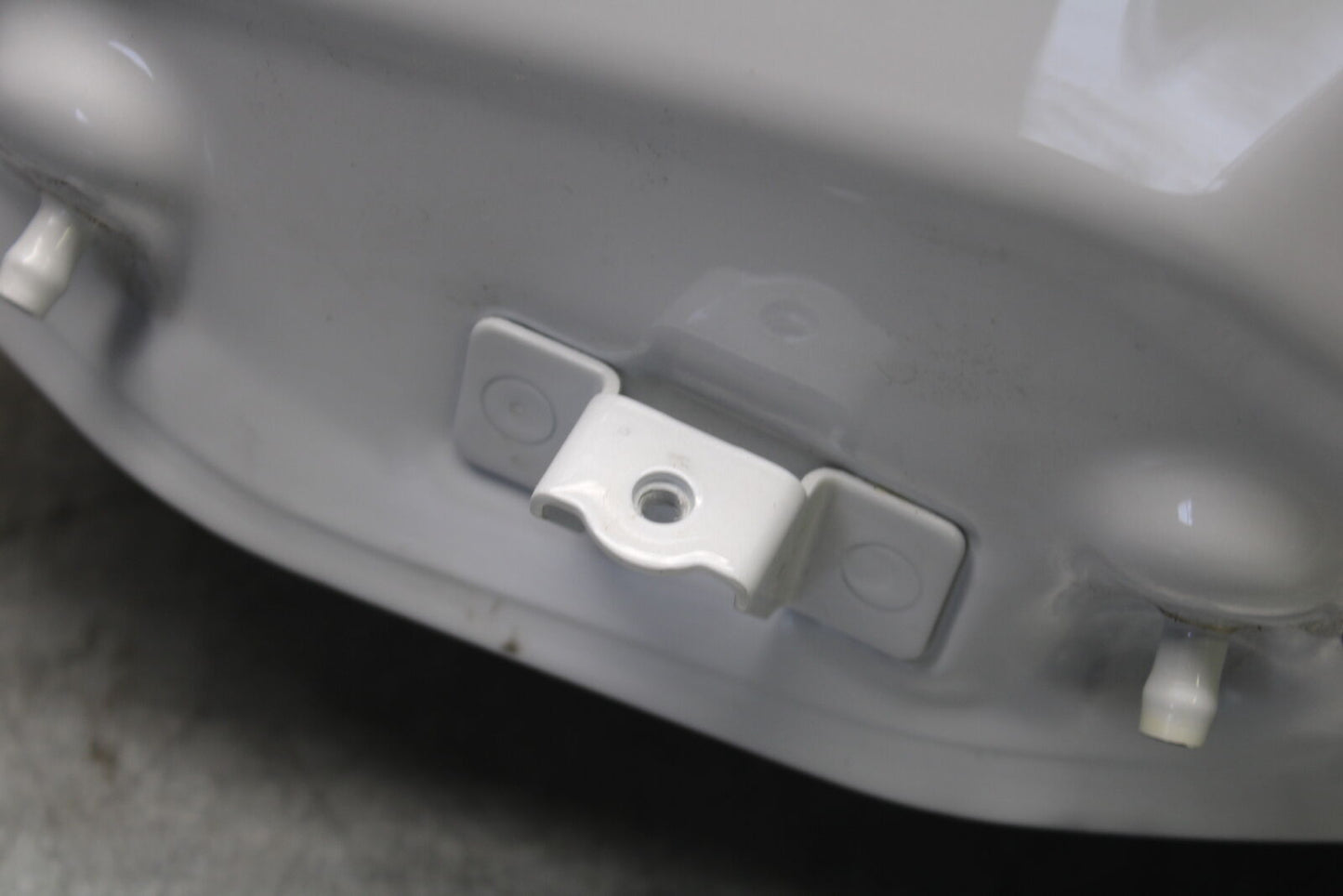 18-23 KAWASAKI NINJA 400 GAS TANK FUEL CELL PETROL RESERVOIR BB660