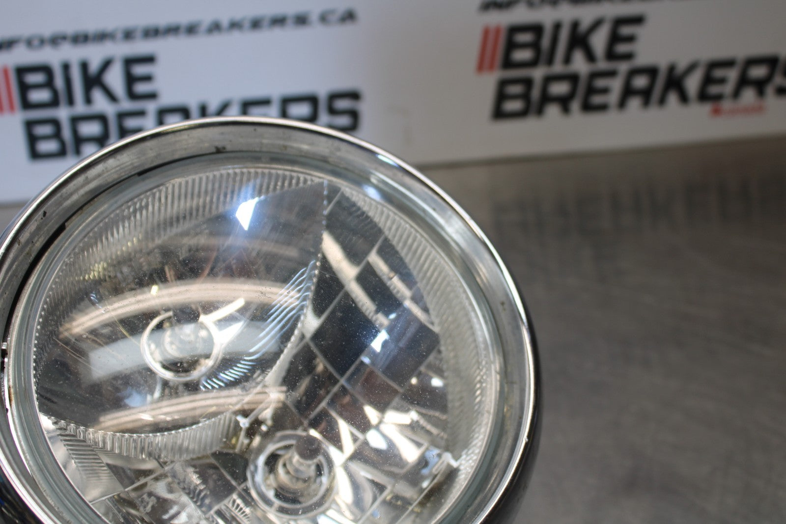 05-06 VICTORY KINGPIN DELUXE SINGLE HEADLIGHT HEAD LAMP LIGHT BB195