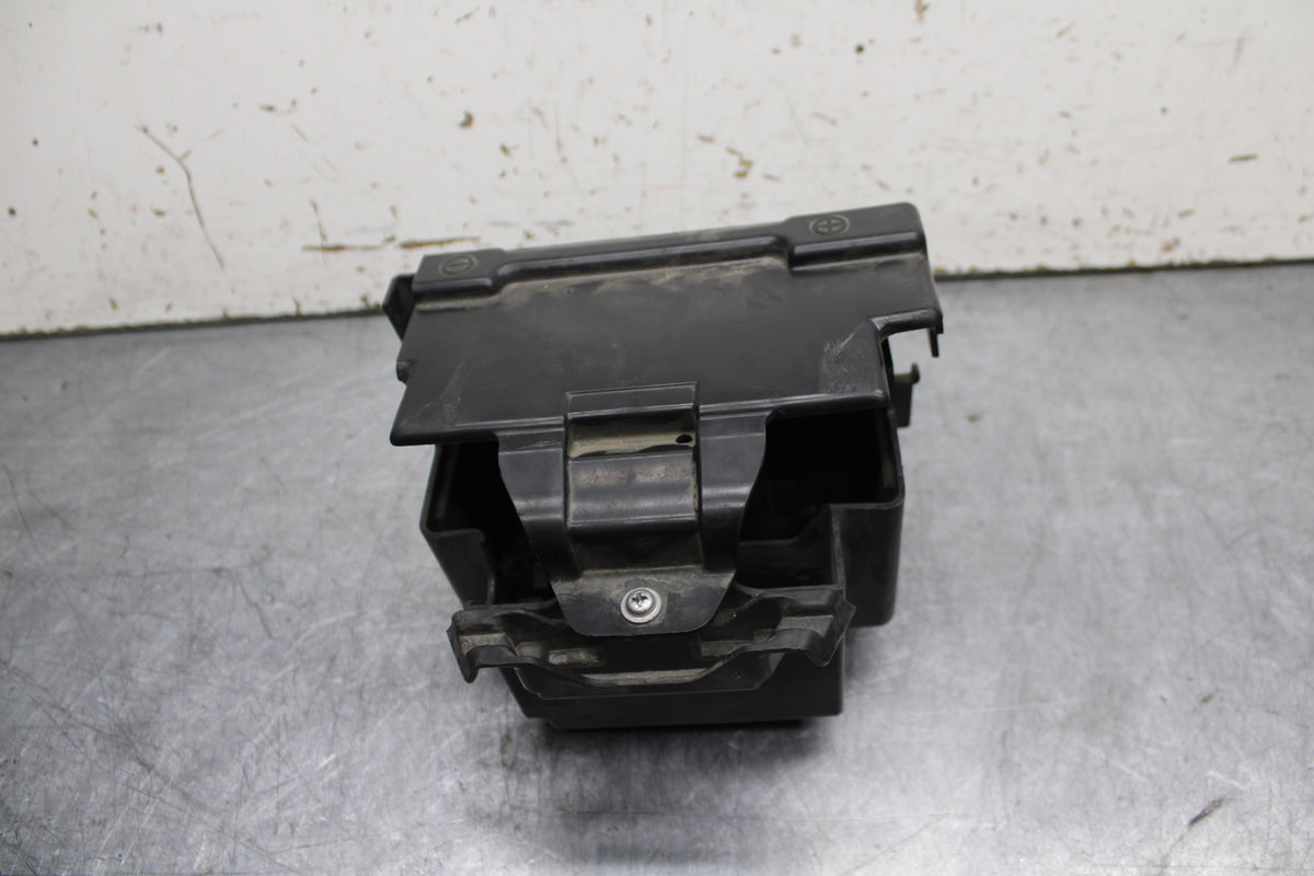 10-13 HONDA SHADOW RS 750 VT750RS BATTERY TRAY BOX HOLDER BB718