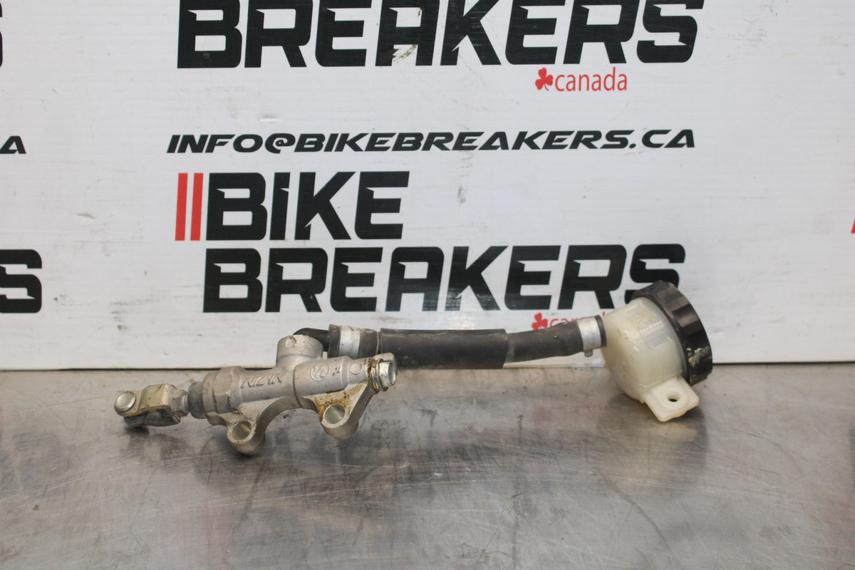98 KAWASAKI NINJA ZX6 REAR BACK BRAKE MASTER CYLINDER W RESERVOIR BB870
