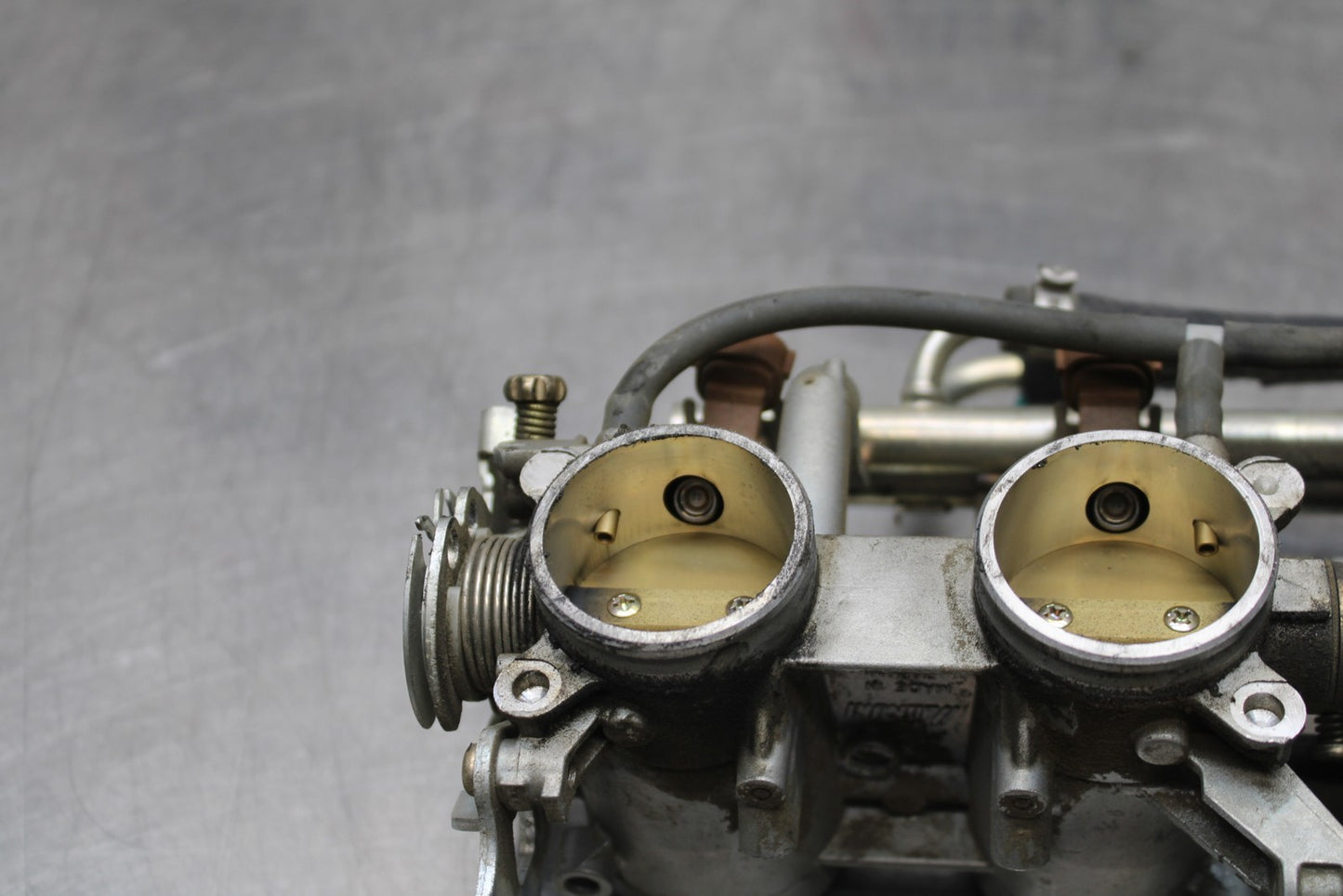 06-07 SUZUKI GSXR 600 MAIN FUEL INJECTORS / THROTTLE BODIES BB178