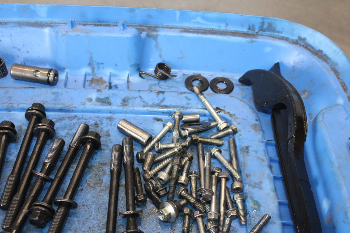 11-24 SUZUKI GSXR750 ENGINE MOUNTING BOLTS HARDWARE MOTOR SCREWS BB879