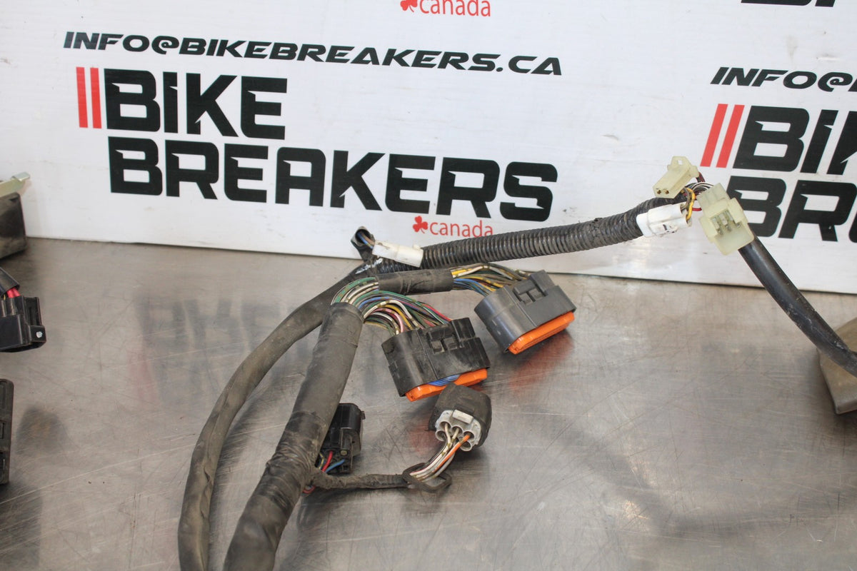06-07 SUZUKI GSXR 600 MAIN ENGINE WIRING HARNESS MOTOR WIRE LOOM BB863