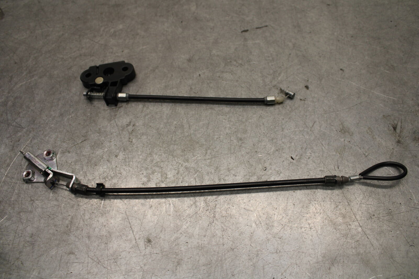 18-23 KAWASAKI NINJA 400 REAR & FRONT SEAT LATCH LOCK ASSEMBLY BB660