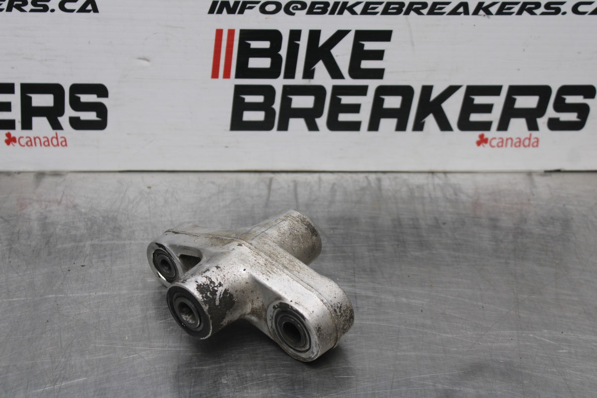 2006 Suzuki Boulevard C90 REAR BACK SHOCK ABSORBER LINK BB849
