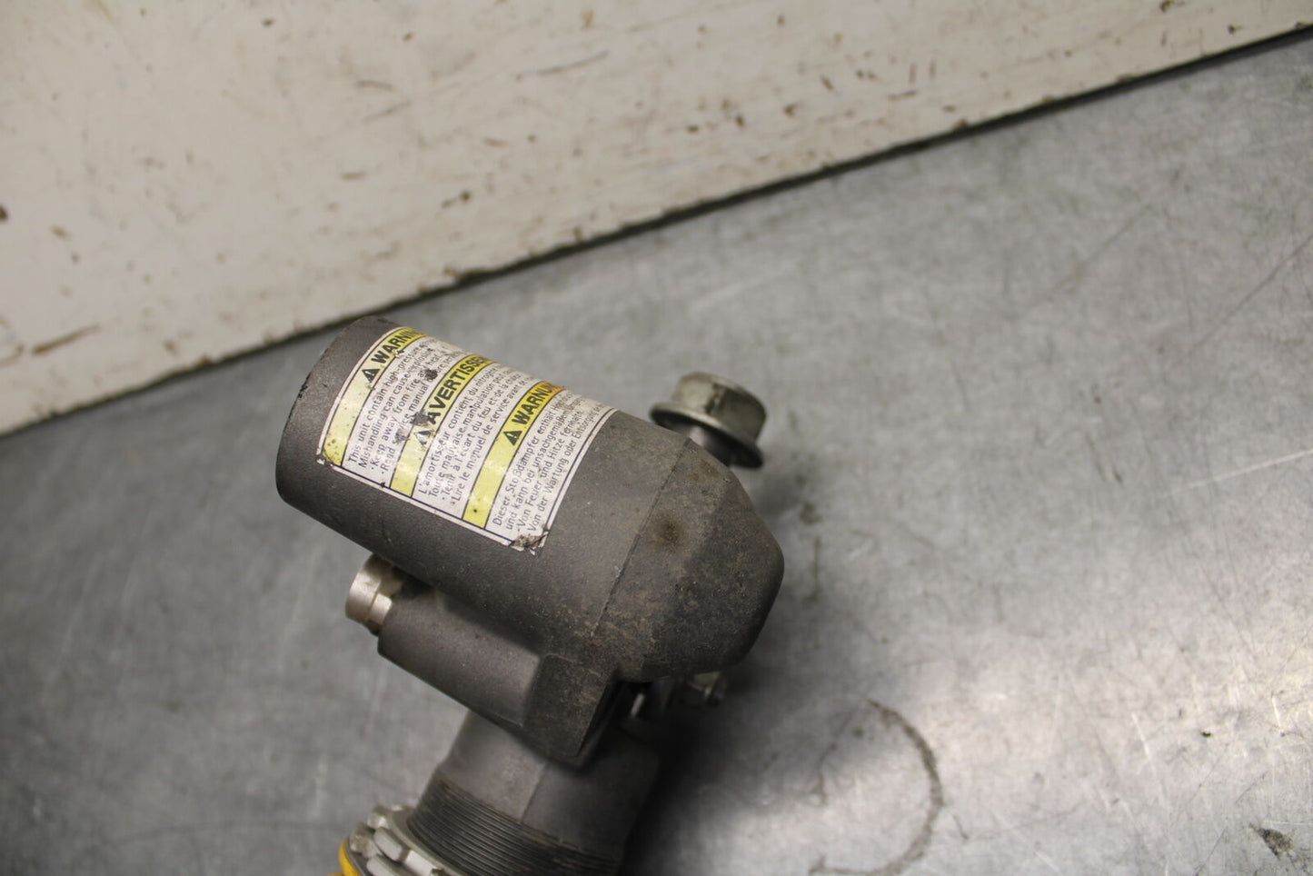 05-06 SUZUKI GSXR1000 REAR BACK SHOCK ABSORBER SUSPENSION 62100-41G00-163 BB677