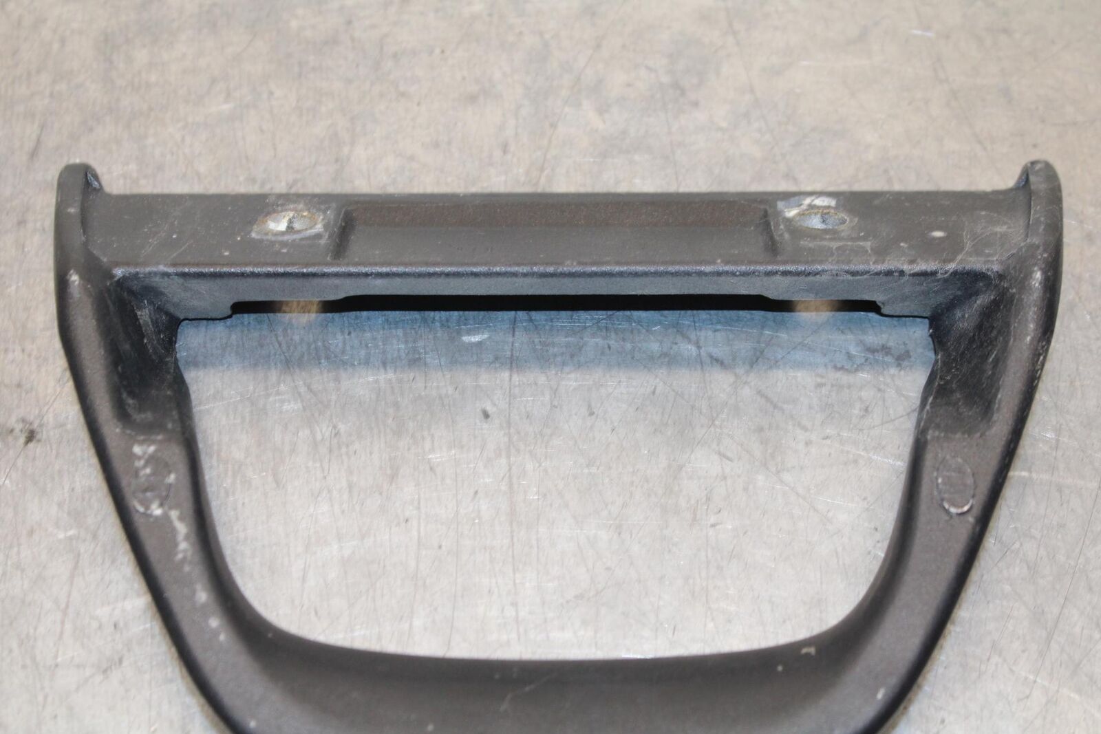 04-09 SUZUKI GS 500 FH GS500F PASSENGER REAR SEAT GRAB BAR HANDLE BB97