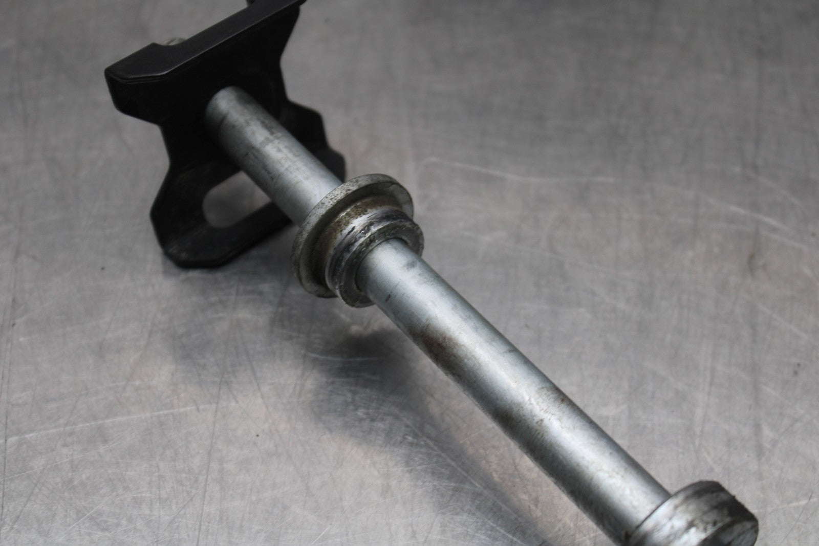 13-17 KAWASAKI NINJA 300 EX300 ABS REAR AXLE BACK WHEEL RIM BOLT AXEL BB187