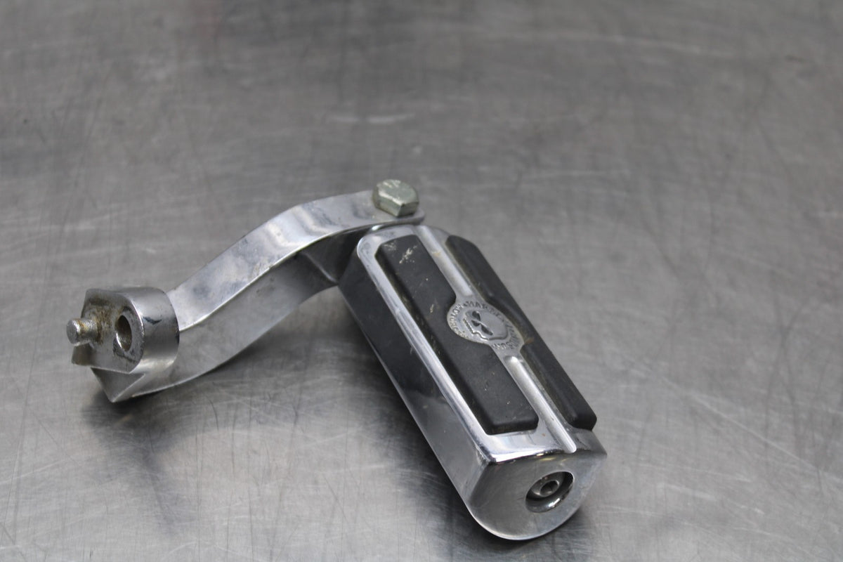 08 HARLEY-DAVIDSON ELECTRA GLIDE POLICE EFI FLHTPI REAR PASSENGER FOOT PEG BB816
