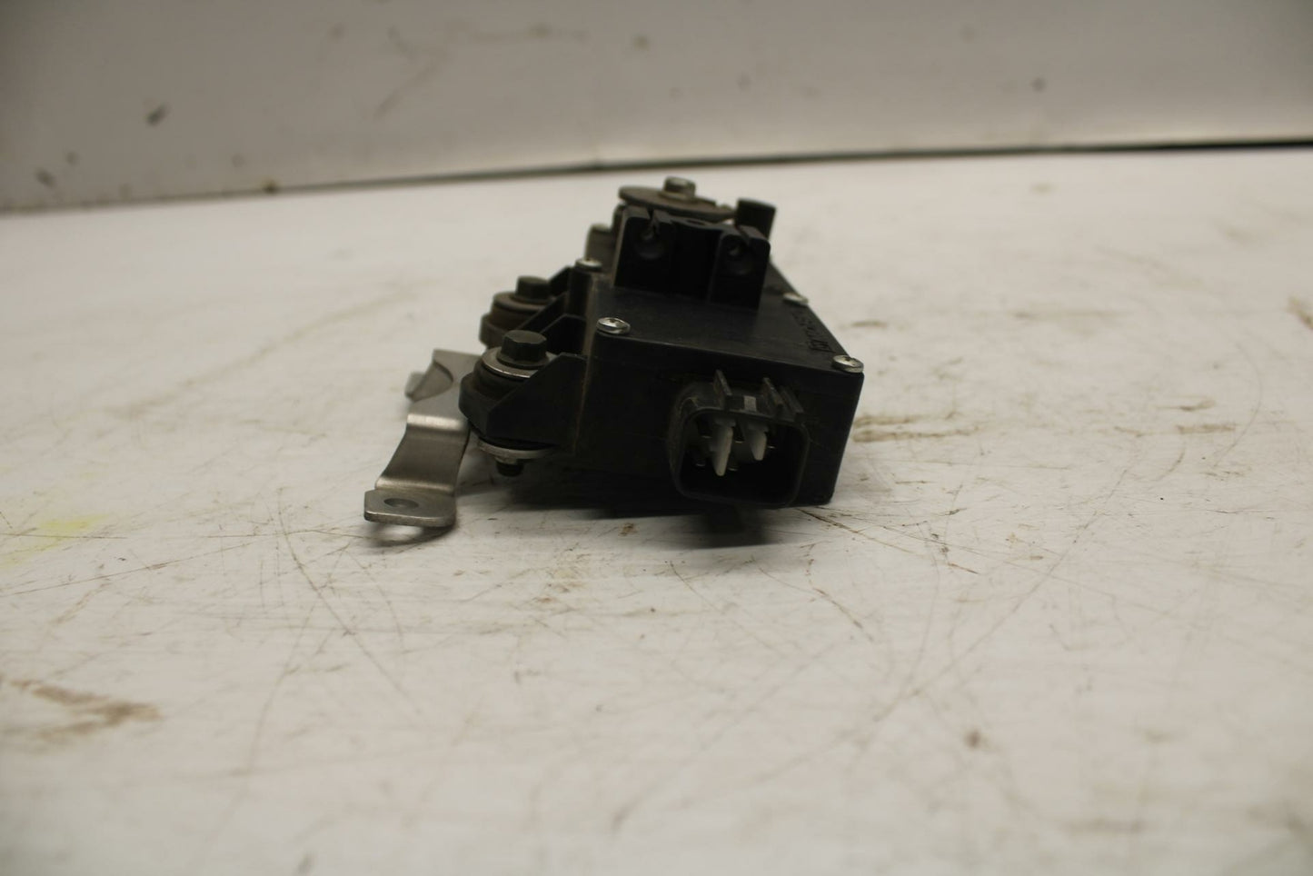 07 YAMAHA YZF R6 2c0 EXHAUST VALVE SERVO MOTOR 2C0-85820-00-00 BB284