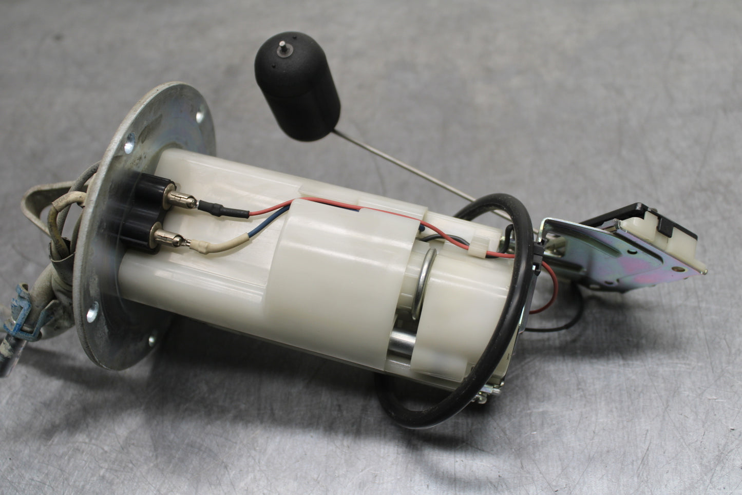 08-10 SUZUKI GSXR 600 FUEL PUMP GAS PETROL SENDER UNIT BB753