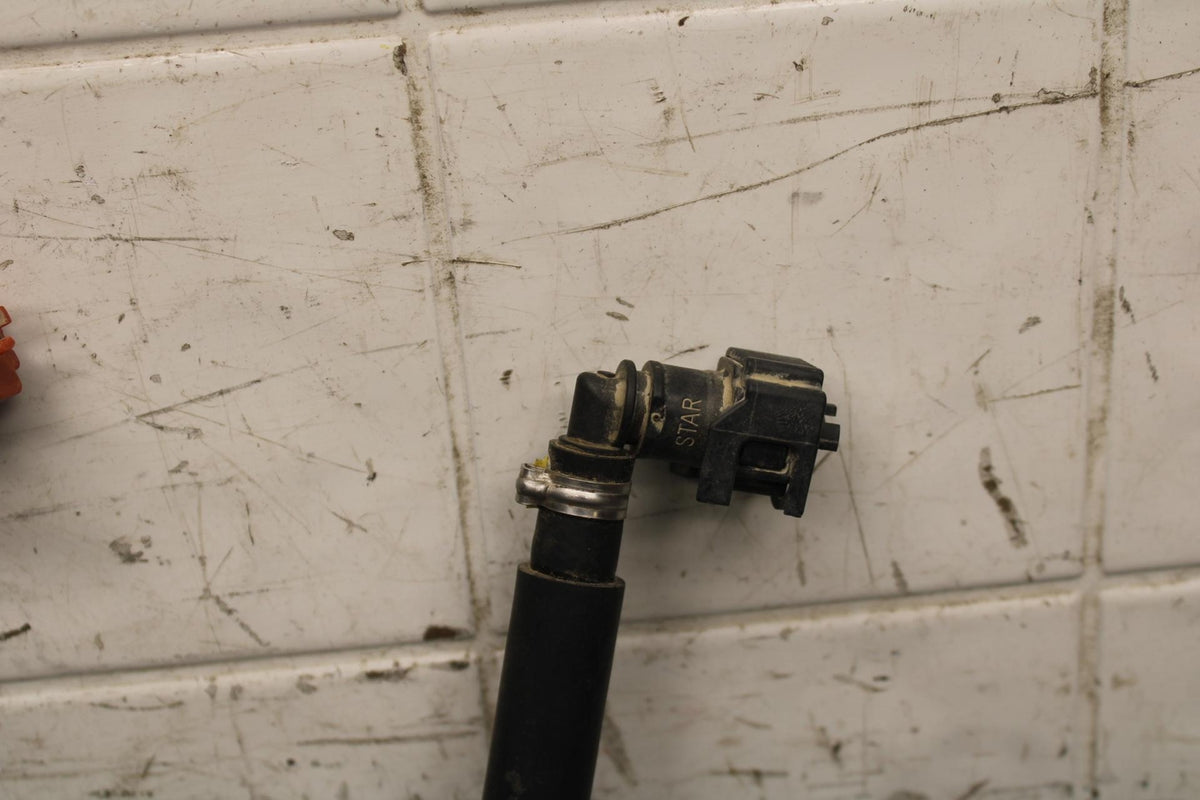 19 YAMAHA YZF R3 FUEL HOSE GAS LINE TUBE PIPE BB56